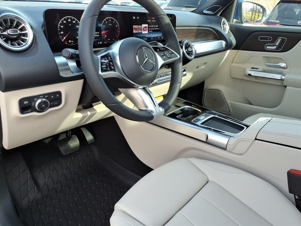 New 2026 Starling Blue Metallic Mercedes-Benz GLB 250 image 12