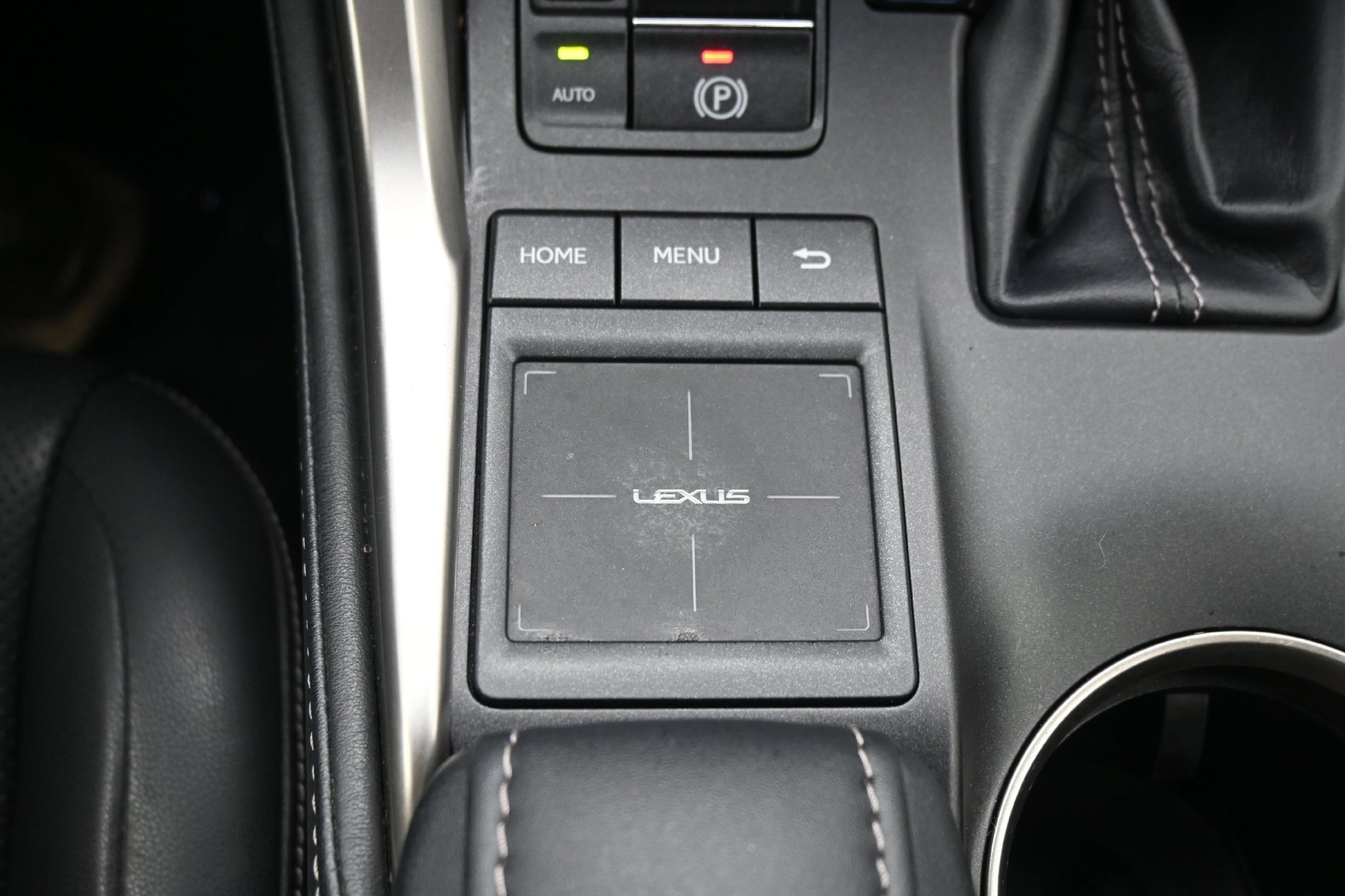 Used 2015 Silver Lexus 200t image 29