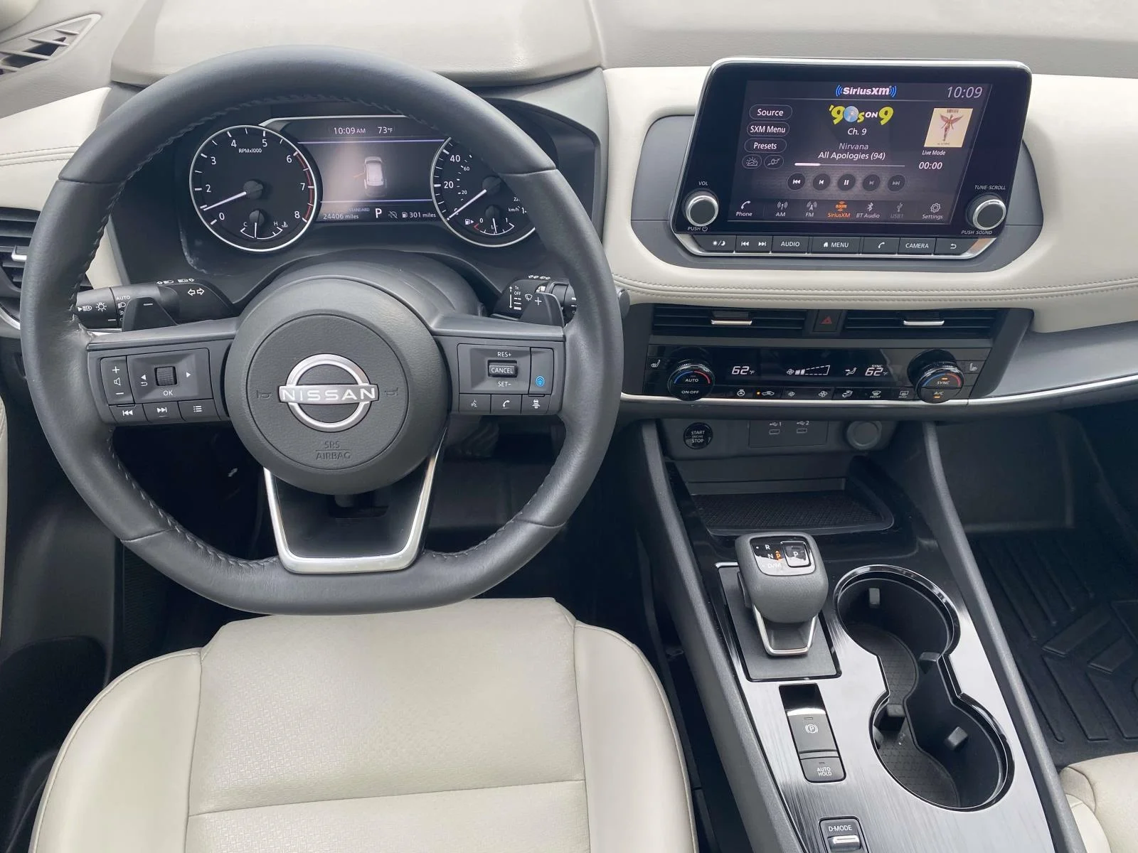 Certified Used 2024 Everest White Pearl Nissan SV image 10