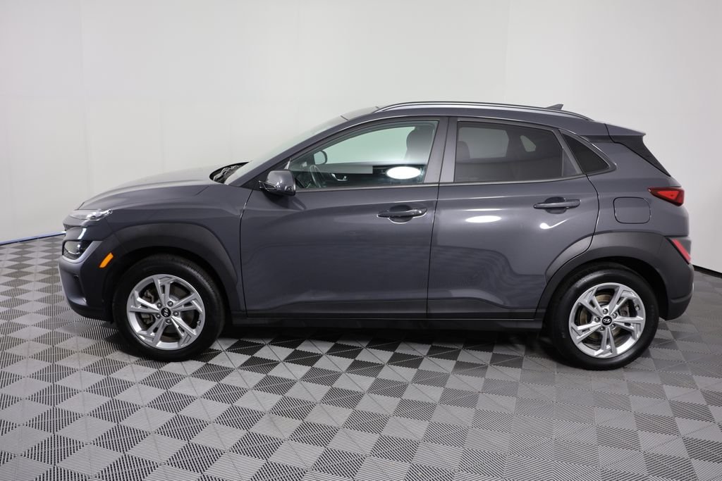 Used 2023 Gray Hyundai SEL image 5