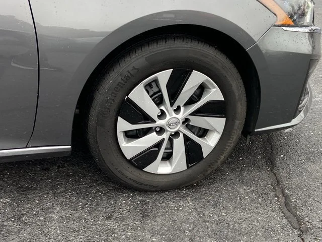 2025 Nissan Altima S - Photo 11