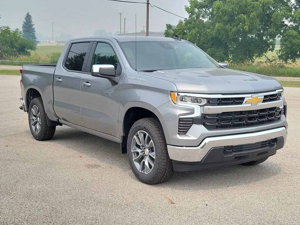 New 2026 Sterling Gray Metallic Chevrolet LT (2FL) image 2