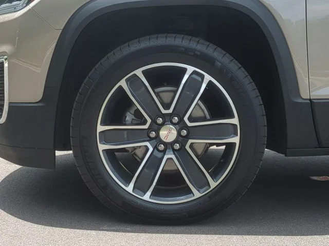 Used 2022 Gray GMC SLT image 19
