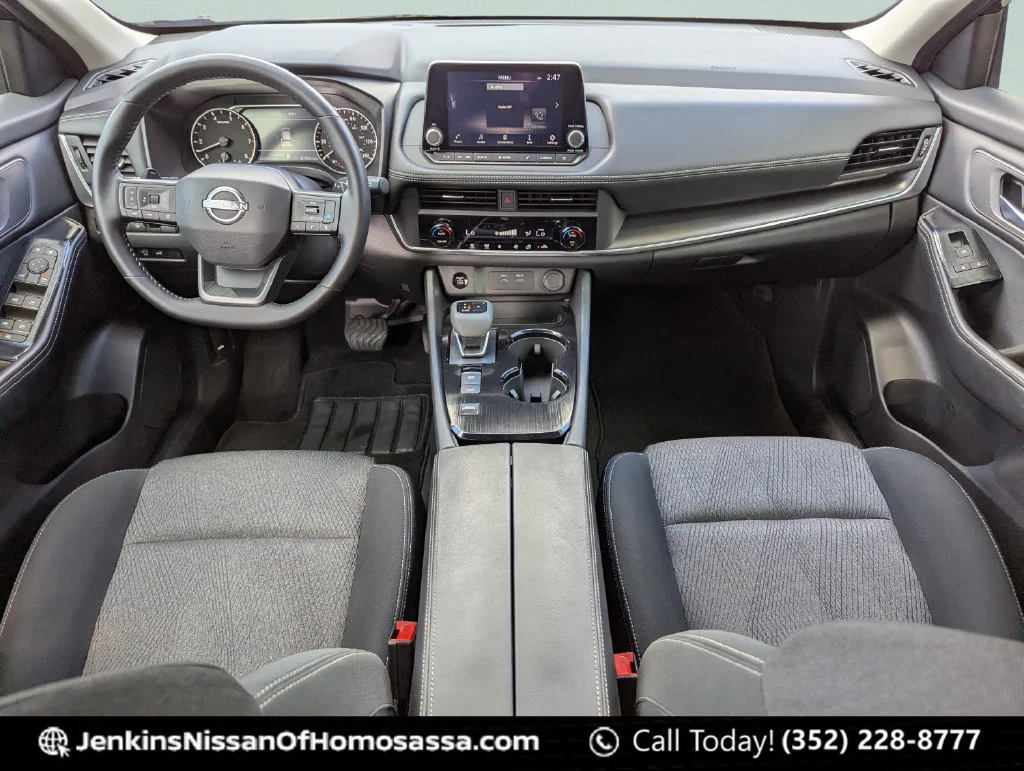 Used 2025 Blue Nissan SV image 22