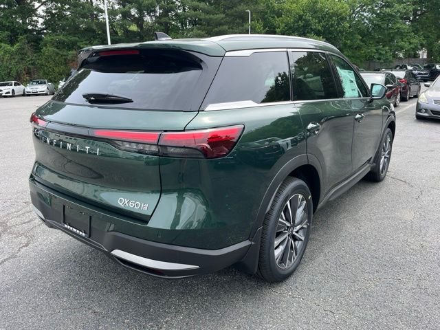 New 2027 Deep Emerald INFINITI Luxe AWD image 3
