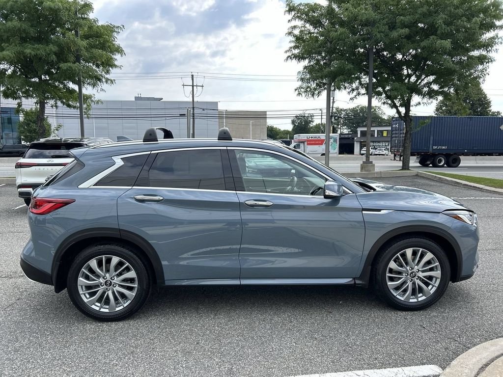 Certified Used 2023 Slate Gray INFINITI LUXE image 9