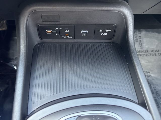 Certified Used 2025 Gray Hyundai SE image 27