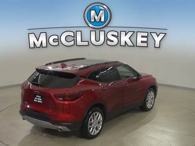 Used 2025 Red Chevrolet LT image 30