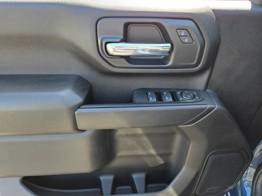 2026 Chevrolet Silverado 2500 HD Custom - Photo 9
