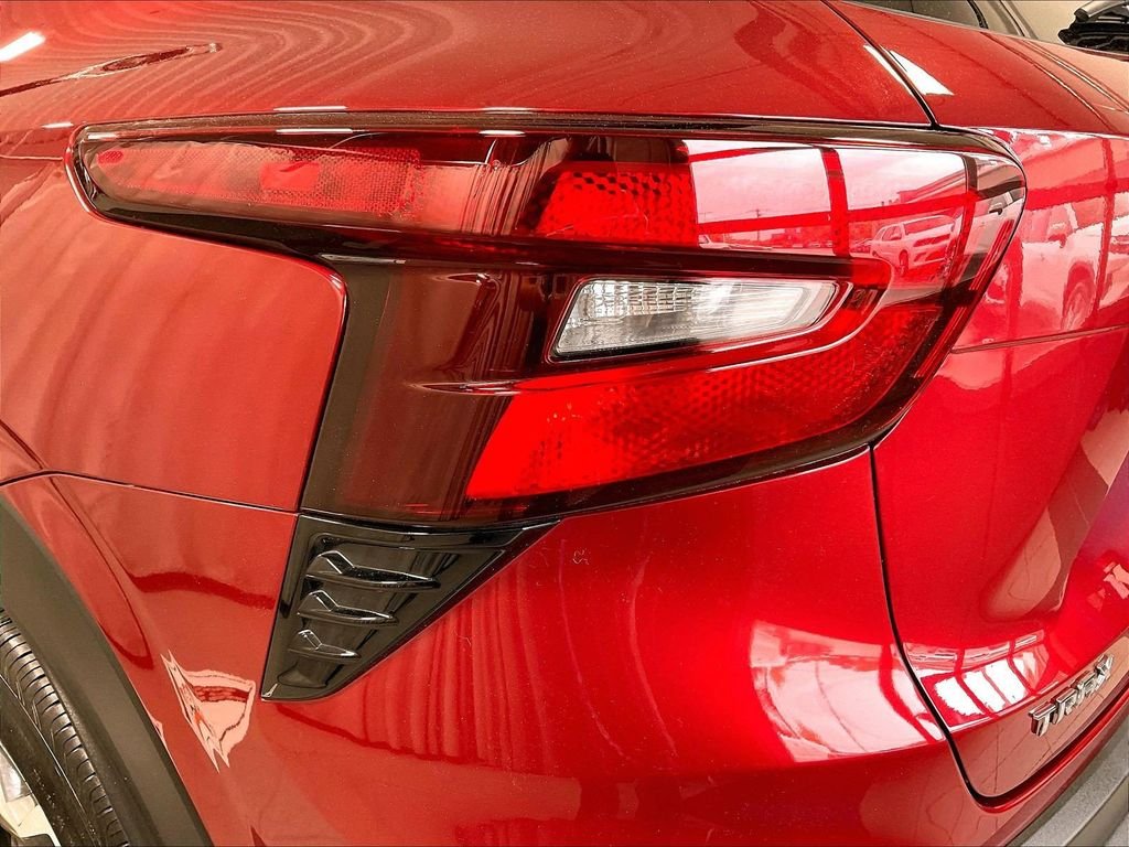 Used 2025 Red Chevrolet LT image 34