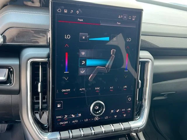 New 2026 Summit White GMC Elevation image 11