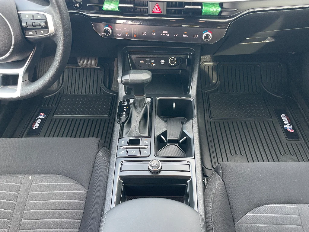 Used 2025 Interstellar Gray Kia LXS image 9