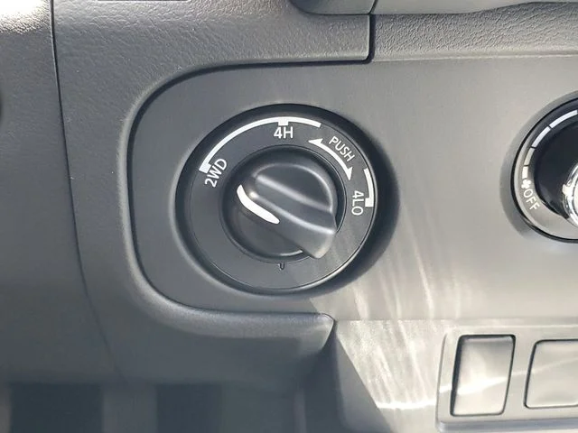 2026 Nissan Frontier SV - Photo 21
