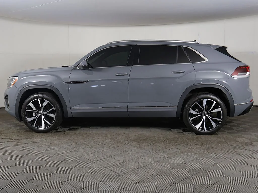 Used 2024 Gray Volkswagen 2.0T SEL Premium R-Line image 19