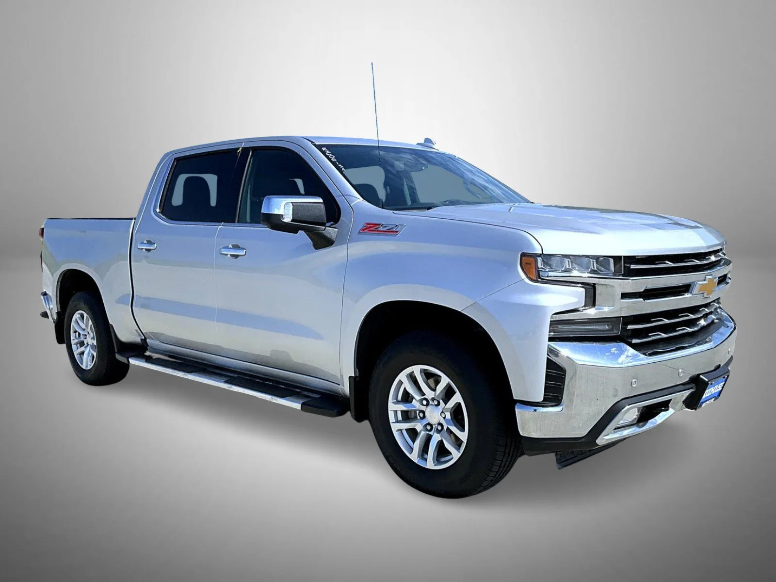 Used 2019 Silver Chevrolet LTZ image 3