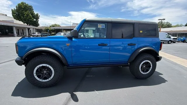 New 2026 Blue Ford Badlands image 7