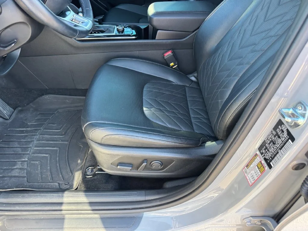 Used 2025 Gray Kia X-Line image 8