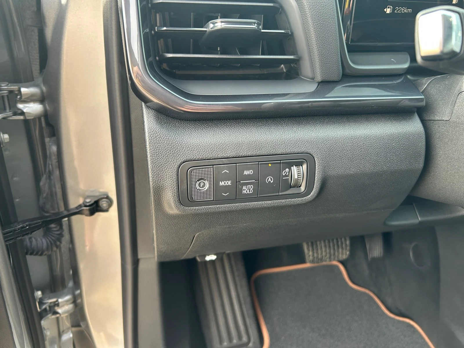 New 2027 Sterling Metallic GMC AWD AT4 image 16