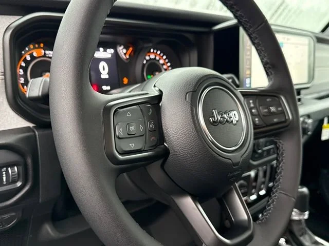 New 2026 Black Clear-Coat Exterior Paint Jeep Sport S image 20