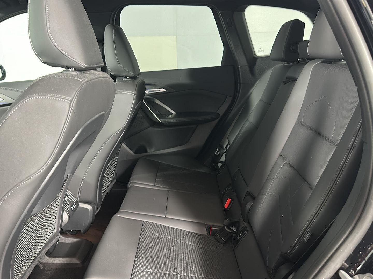 Used 2023 Jet Black BMW xDrive28i image 19