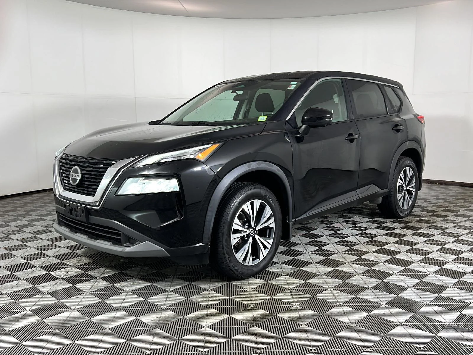 Used 2021 Super Black Nissan SV image 12