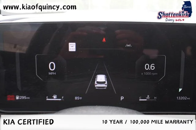 Used 2026 White Kia SX-Prestige image 22
