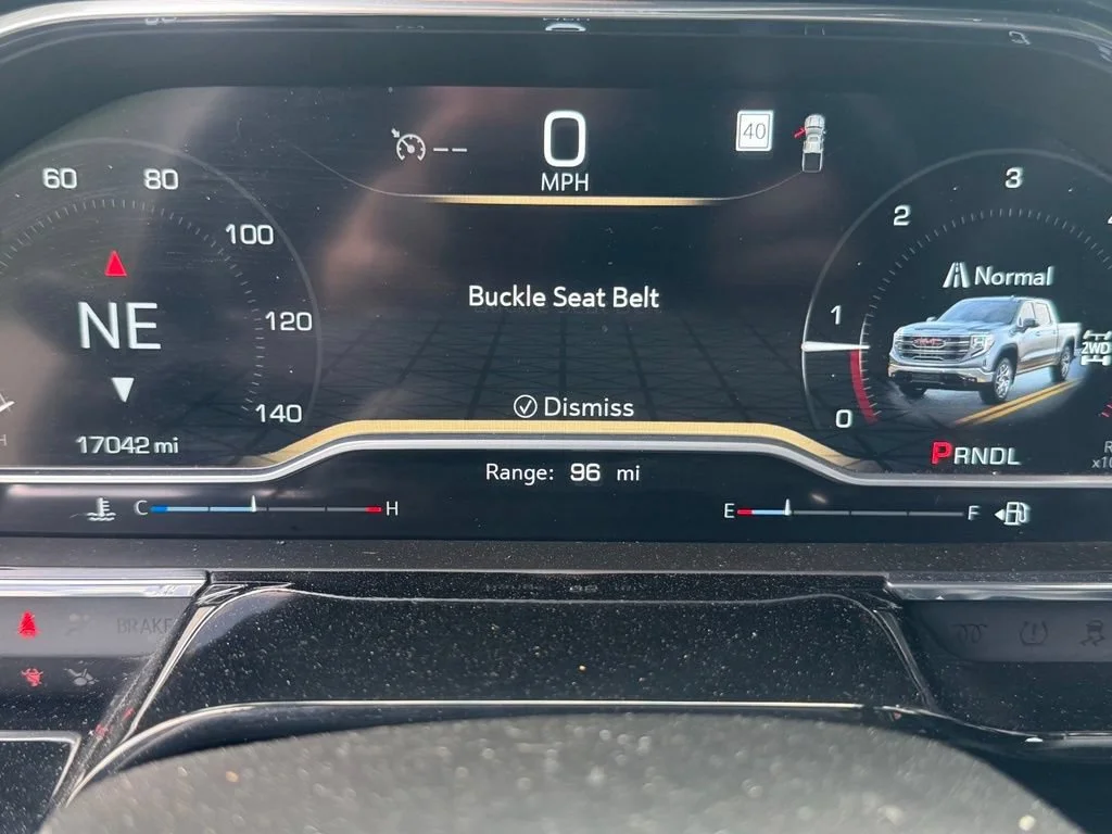 Used 2023 Onyx Black GMC Elevation image 30