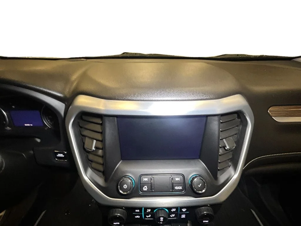 Used 2021 Summit White GMC SLE image 11