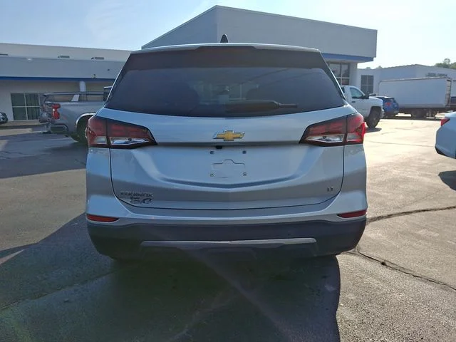 Used 2022 Silver Chevrolet LT image 5