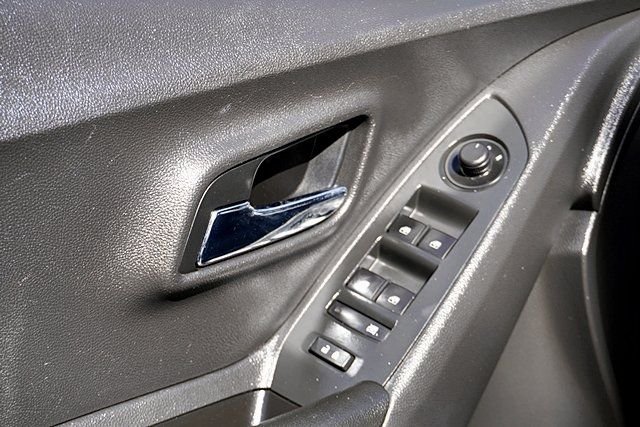 Used 2021 Black Chevrolet LS image 22