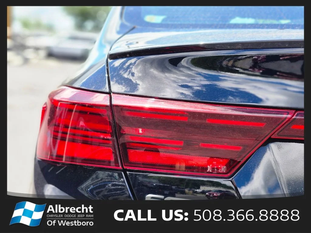 Used 2023 Black Kia GT-Line image 9