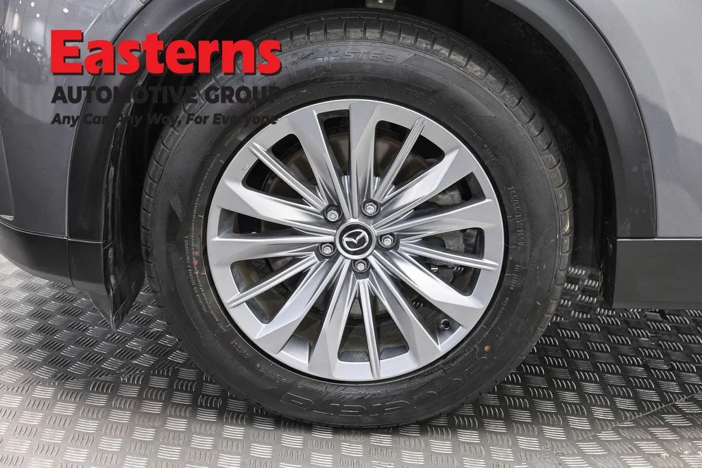 Used 2024 Gray Mazda Preferred image 37