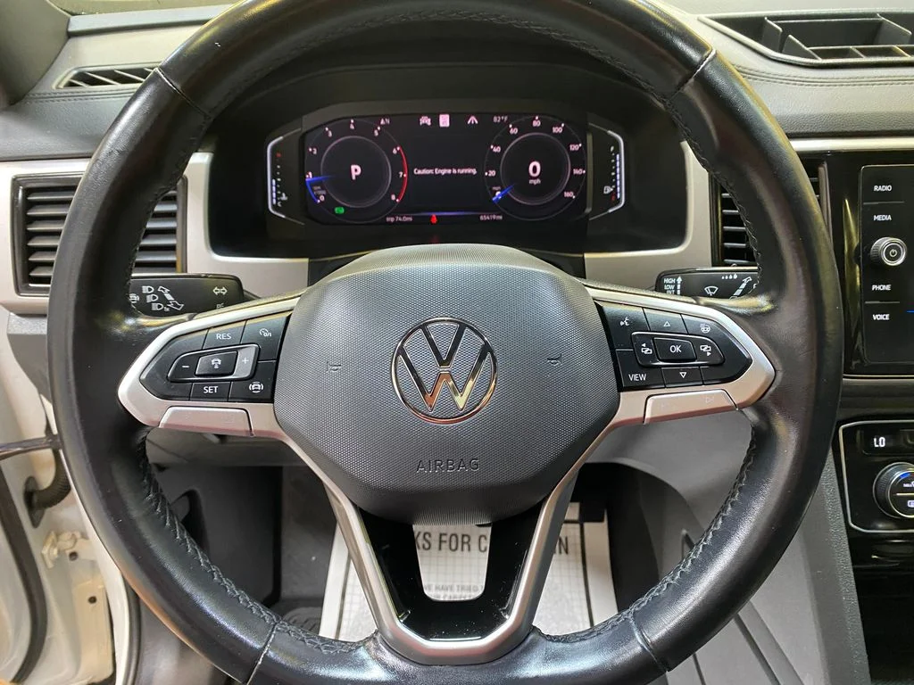 Used 2020 White Volkswagen 3.6L V6 SEL Premium image 34