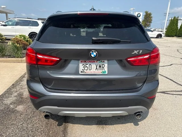 Used 2016 Gray BMW xDrive28i image 5