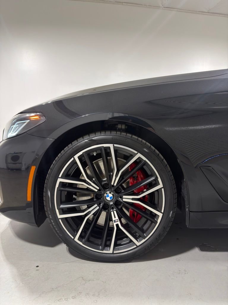 Certified Pre-Owned 2022 BMW 5 Series 540i 4D Sedan in Ontario