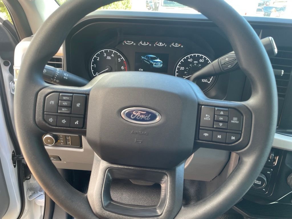 New 2026 Oxford White Ford F-350® XL image 17