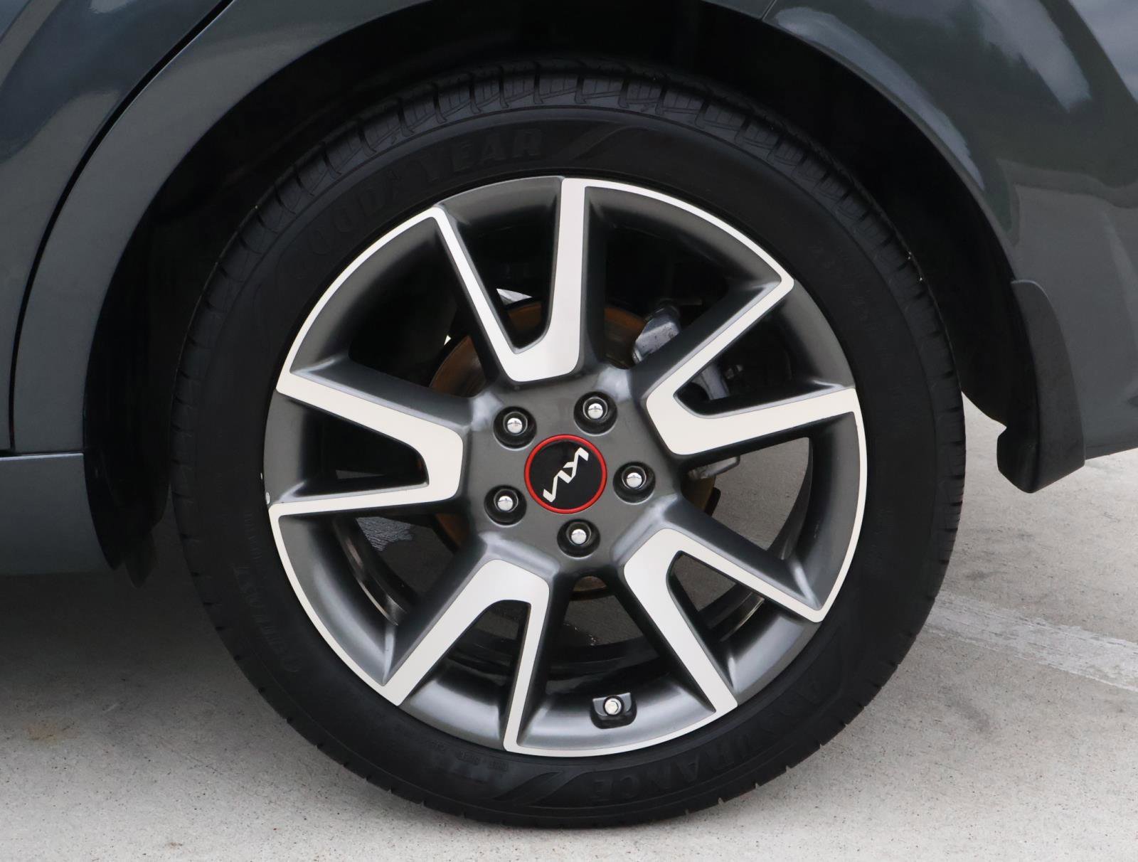 Used 2022 Gravity Gray Kia GT-Line image 8
