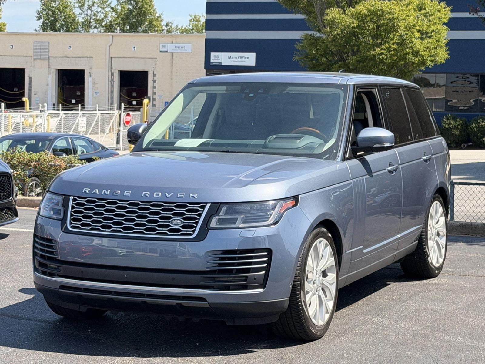Used 2019 Byron Blue Metallic Land Rover HSE image 16