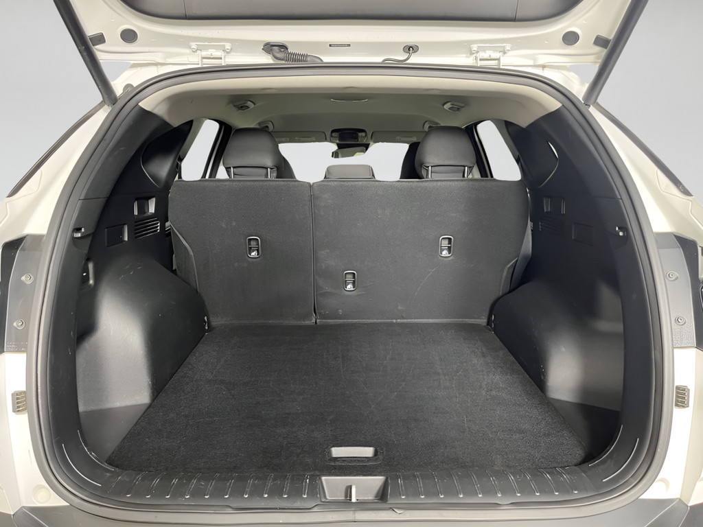 Used 2024 White Pearl Hyundai SEL image 21