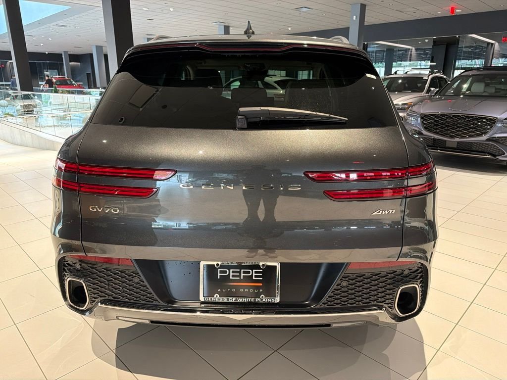 2024 GENESIS GV70 Standard - Photo 6