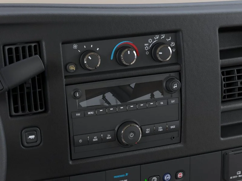 2025 GMC Savana Cargo Work Van - Photo 20