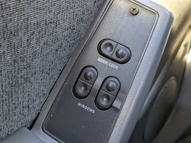 1989 Ford Mustang - Photo 23