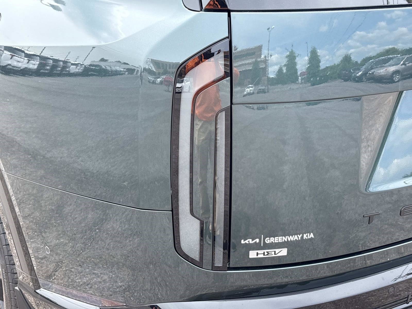 New 2027 Black Jade Green Kia X-Line SX image 33