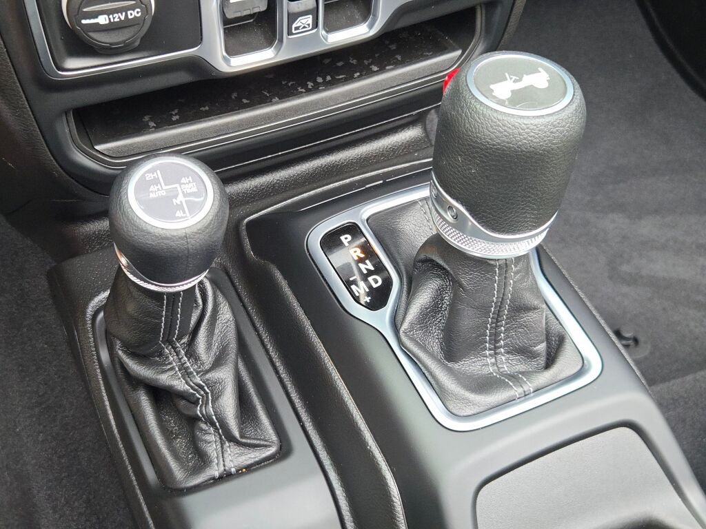 Certified Used 2025 Gray Jeep Sahara 4xe image 25