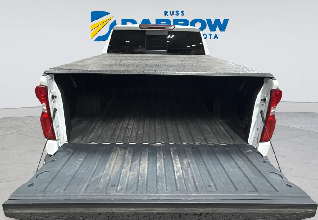 Used 2024 White Chevrolet RST image 26