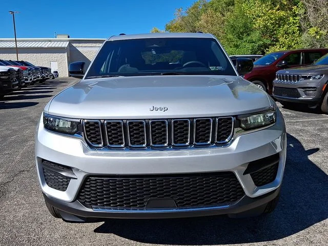 New 2025 Silver Jeep Laredo X image 2