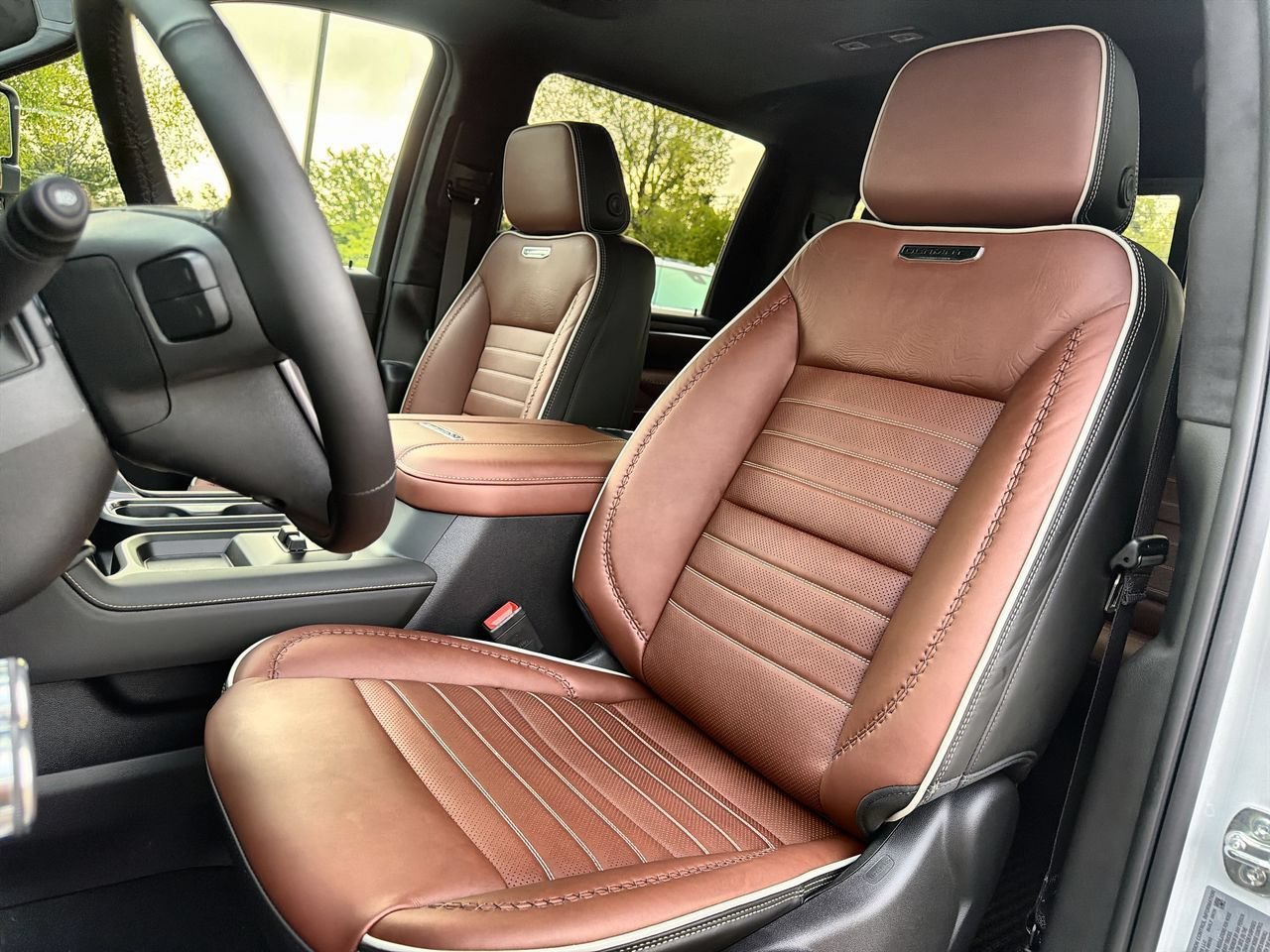 2026 GMC Sierra 2500HD Denali Ultimate - Photo 16