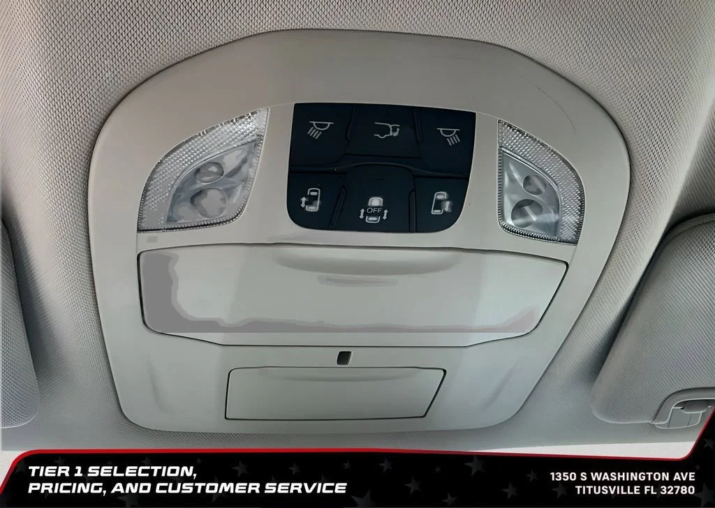 Used 2023 White Chrysler Touring L image 34