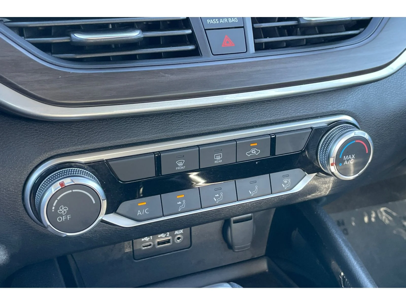 Used 2024 Gun Metallic Nissan 2.5 SV image 25