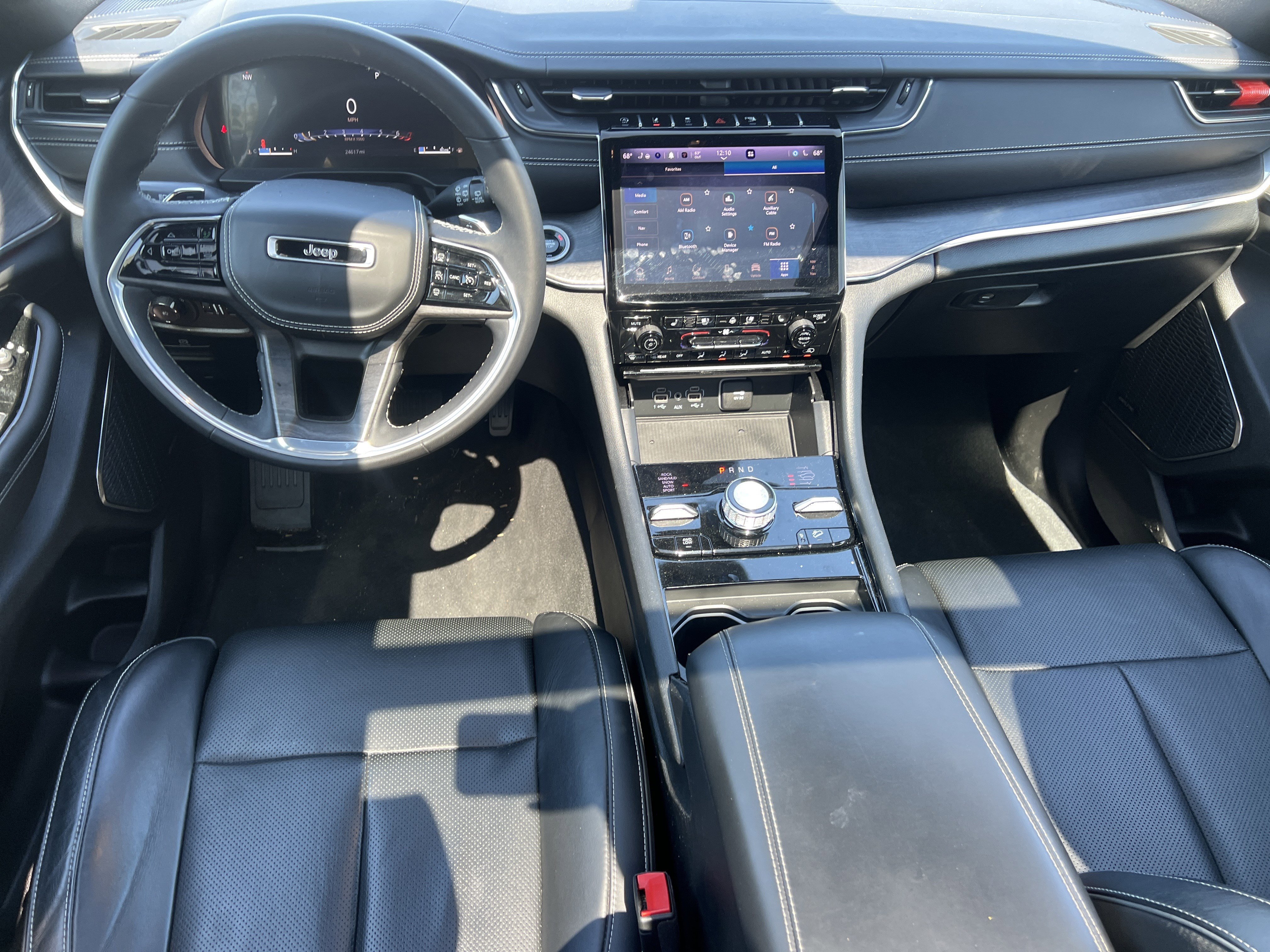 Used 2024 Silver Zynith Jeep Overland image 30